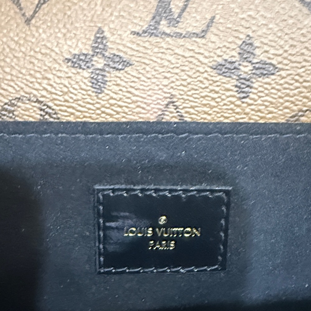 Louis Vuitton Pochette Métis - Picture 8 of 12